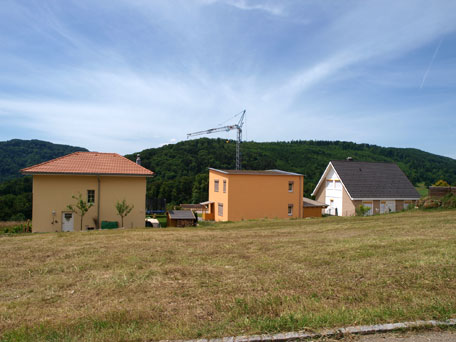 Neubauten auf der grünen Wiese – in der Regel nicht verdichtet